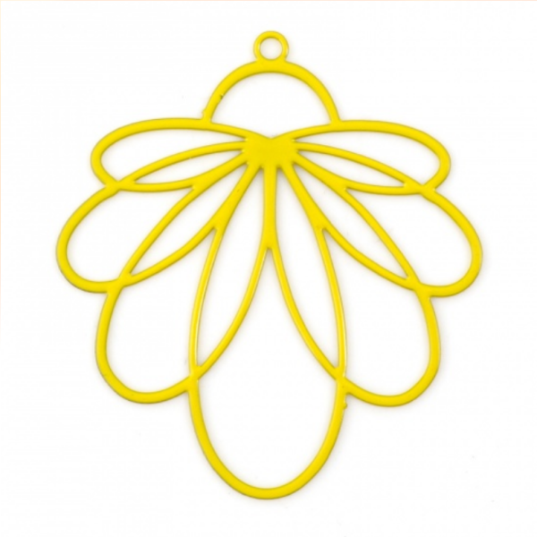 Estampes - pendentifs filigrane Fleur Eventail 34 par 31mm - coloris Jaune