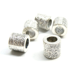 Perles intercalaires Cylindre martelé 8 par 8mm métal couleur Argent Antique