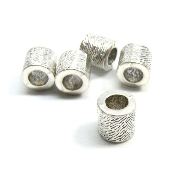 Perles intercalaires Cylindre martelé 8 par 8mm métal couleur Argent Antique