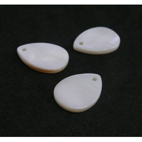 Pendentifs Goutte 18mm  Nacre Blanc Crème