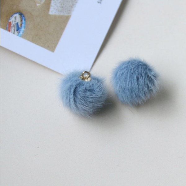 Pendentifs pompons boules en Fourrure douce 18mm Bleu avec attache Doré  pour création de Bijoux