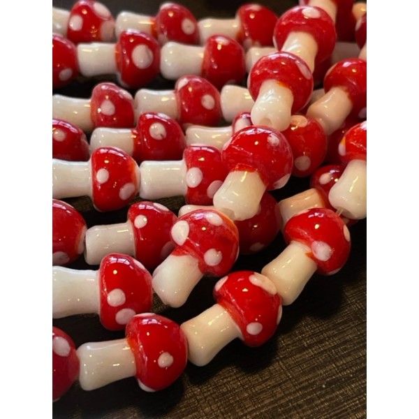 Perles Champignon Rouge Verre 12 par 16mm