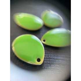 Sequins médaillons style émaillés Biface GOUTTE 14mm Vert