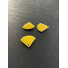 Sequins médaillons émaillés Eventail 13 par 12mm Jaune sur une base en métal doré