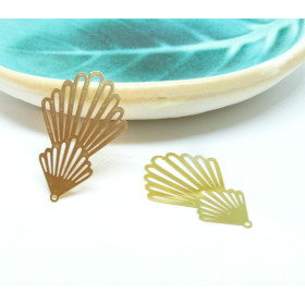 Estampes - pendentif filigrane Art Déco 45 par 30mm - laiton finition Doré