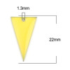 Sequins résine style émaillés Triangle Jaune 22 par 13mm sur une base en métal Argenté
