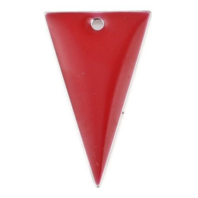 Sequins résine style émaillés Triangle Rouge 22 par 13mm sur une base en métal Argenté