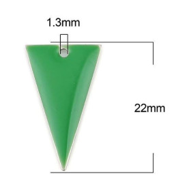 Sequins triangle vert 22x13mm résine émaillée base métal argenté