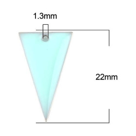 Sequins résine style émaillés Triangle Bleu Clair 22 par 13mm sur une base en métal Argent