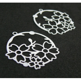 Estampes pendentif filigrane Bouquet de fleur 30mm métal couleur Blanc
