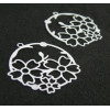 Estampes pendentif filigrane Bouquet de fleur 30mm métal couleur Blanc