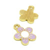 Pendentifs résine style émaillés Fleur, Marguerite 13mm Lilas sur une base en métal Doré