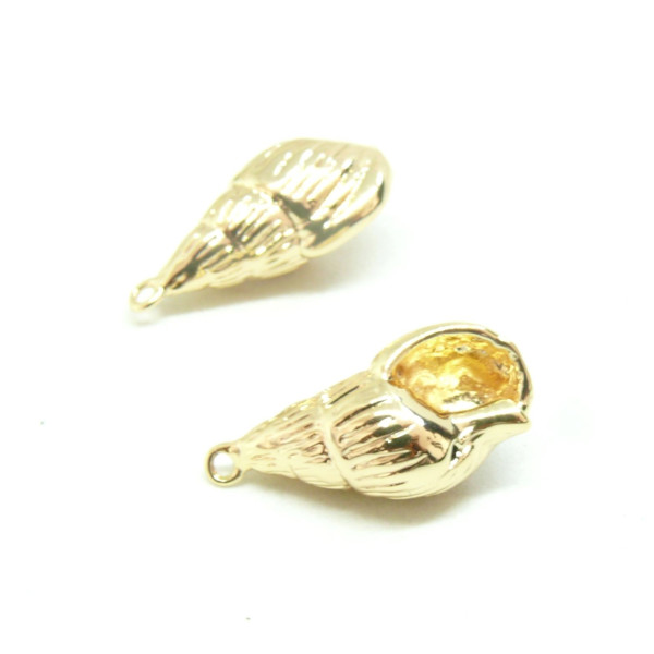 Pendentifs Coquillage 3D 20mmen Laiton finition Doré 18KT