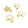 Pendentifs résine style émaillés Fleur, Marguerite 13mm Rose Pale sur une base en métal Doré