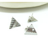 Boucles d'oreille puce Triangle Ondulé 12mm avec trou d' attache en Acier Inoxydable 304 avec embouts finition Argenté