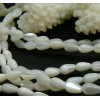 Perles nacre forme Goutte 7 par 5mm coloris Blanc