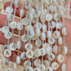 Perles intercalaire  8mm en Nacre, Lettre Alphabet A Doré