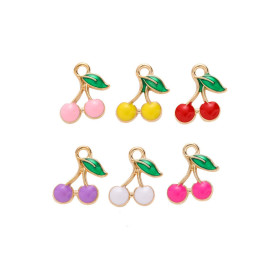 Pendentifs Cerise style émaillé 13 par 10mm métal couleur Doré