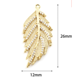 pendentif Feuille avec strass 26mm métal  finition OR 18KT