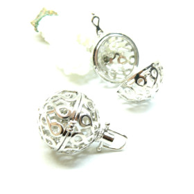Pendentif Cage Bola Amour Infini laiton finition Argent Platine pour Perle Bola en 16mm