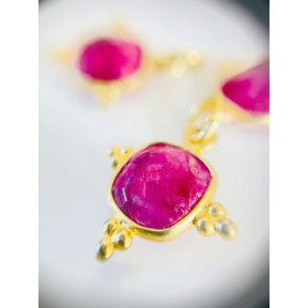 Pendentif  coussinet 8mm avec décor Rubis, mois de Juillet  8mm en Argent 925 finition Doré 18KT