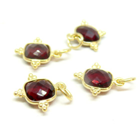 Pendentif  coussinet 8mm avec décor Grenat mois de Janvier 8mm en Argent 925 finition Doré 18KT