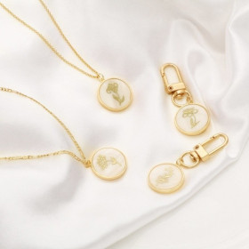 Pendentif Fleur symbole Novembre Nacre 22mm  Cuivre finition dorée à l'or fin 18KT