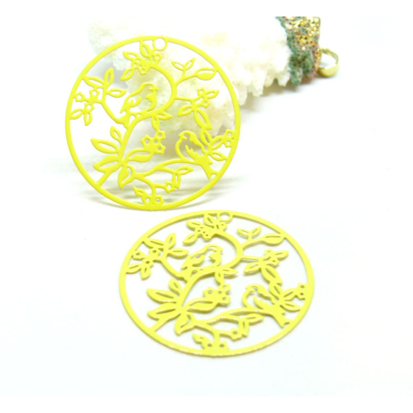 Estampes Pendentifs Oiseau sur branche 31mm métal finition Jaune