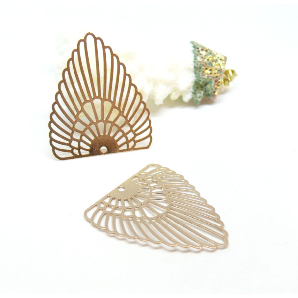 Estampes, pendentif filigrane triangle 31mm, métal Coloris Doré Bijoux  DIY