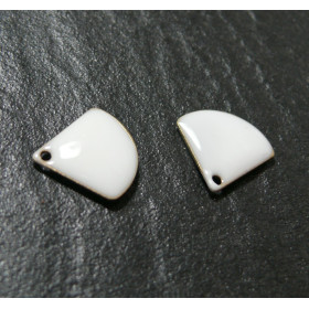 Sequins médaillons émaillés Eventail 13 par 12mm Blanc Crème