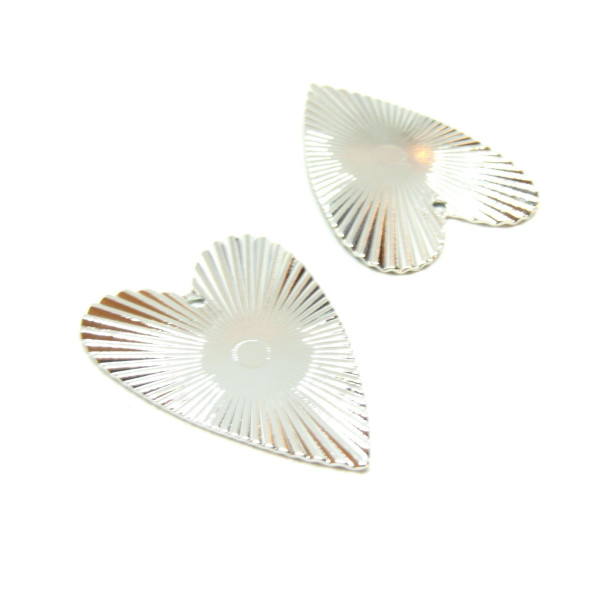 Pendentifs Coeur Striés 30mm en Cuivre finition Platinum  pour création de bijoux raffinés