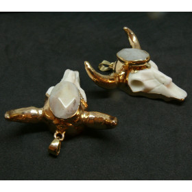 Pendentif avec belière Tête de buffle Os et Amazonite 46mm Boho Chic en laiton finition doré