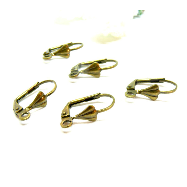 Boucles d'oreille Dormeuse forme Eventail Laiton finition Bronze