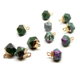 Pendentif 10mm Ruby Zoïsite avec métal finition Doré