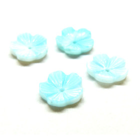 Perles intercalaire 3D forme Fleur Nacre sculptée 10mm en Nacre naturelle finition Bleu pastel