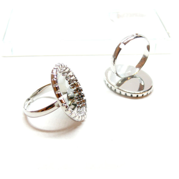 Supports de bague Rouleau Ovale 13 par 18mm anneau fin laiton finition Argent Platine