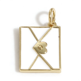 Pendentif Enveloppe avec Coeur  résine émaillé Blanc 19 mm cuivre finition Doré à l'or fin 18K